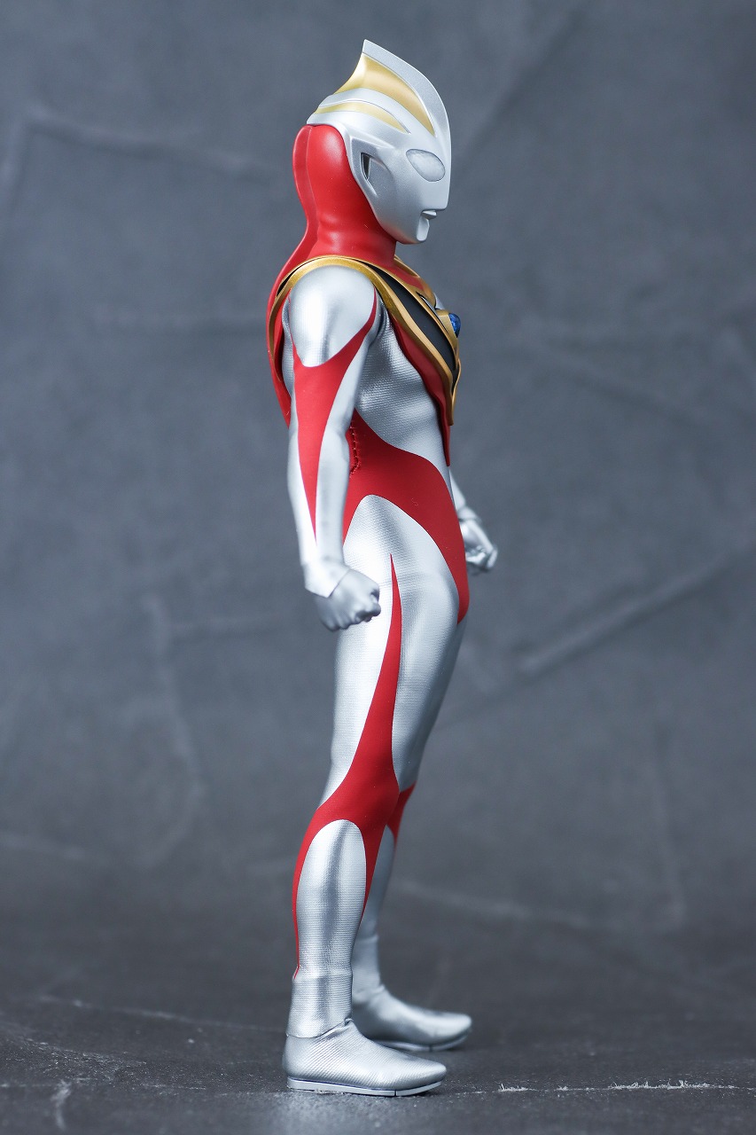 alphamax　アルファマックス　ウルトラマンガイア V2　レビュー　本体