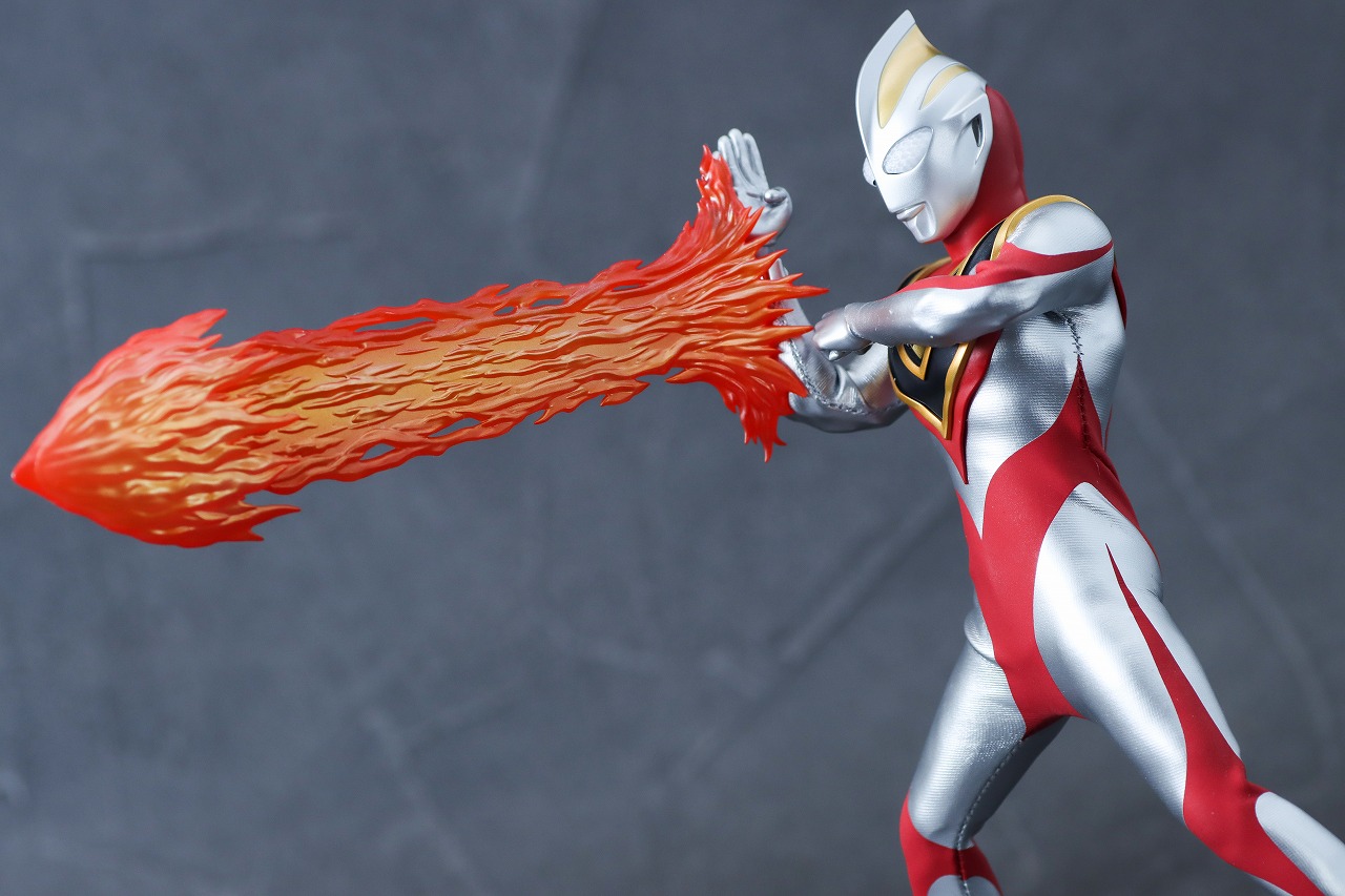 alphamax アルファマックス ウルトラマンガイア V2 レビュー アクション