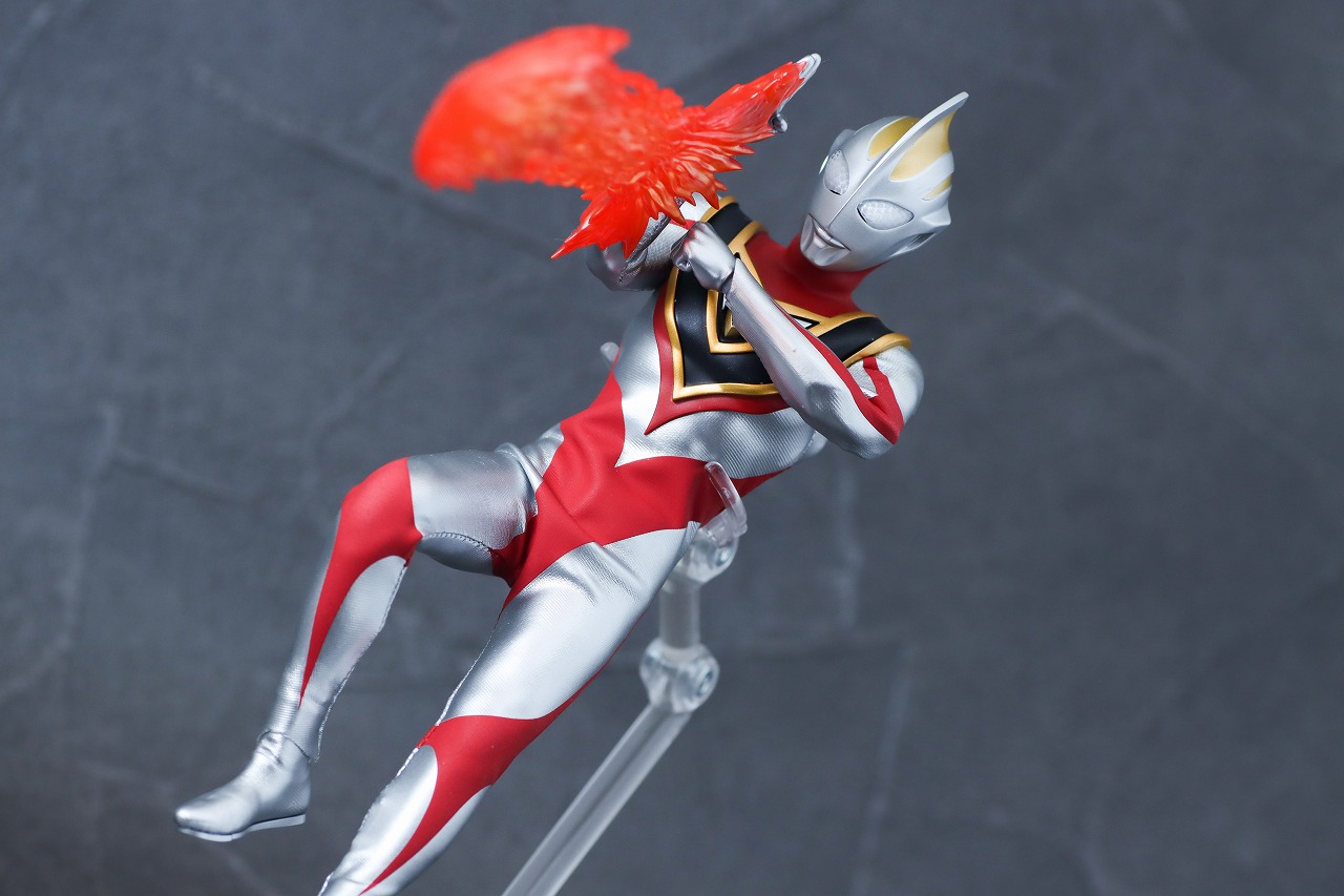 alphamax アルファマックス ウルトラマンガイア V2 レビュー アクション