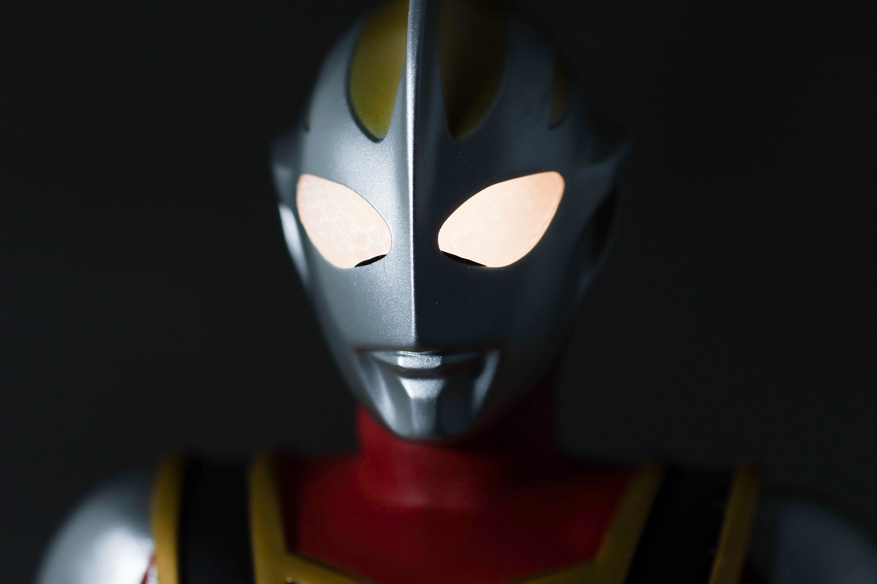 alphamax アルファマックス ウルトラマンガイア V2 レビュー 発光ギミック