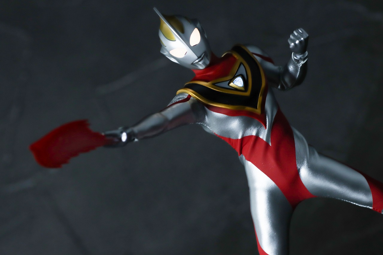 alphamax アルファマックス ウルトラマンガイア V2 レビュー アクション