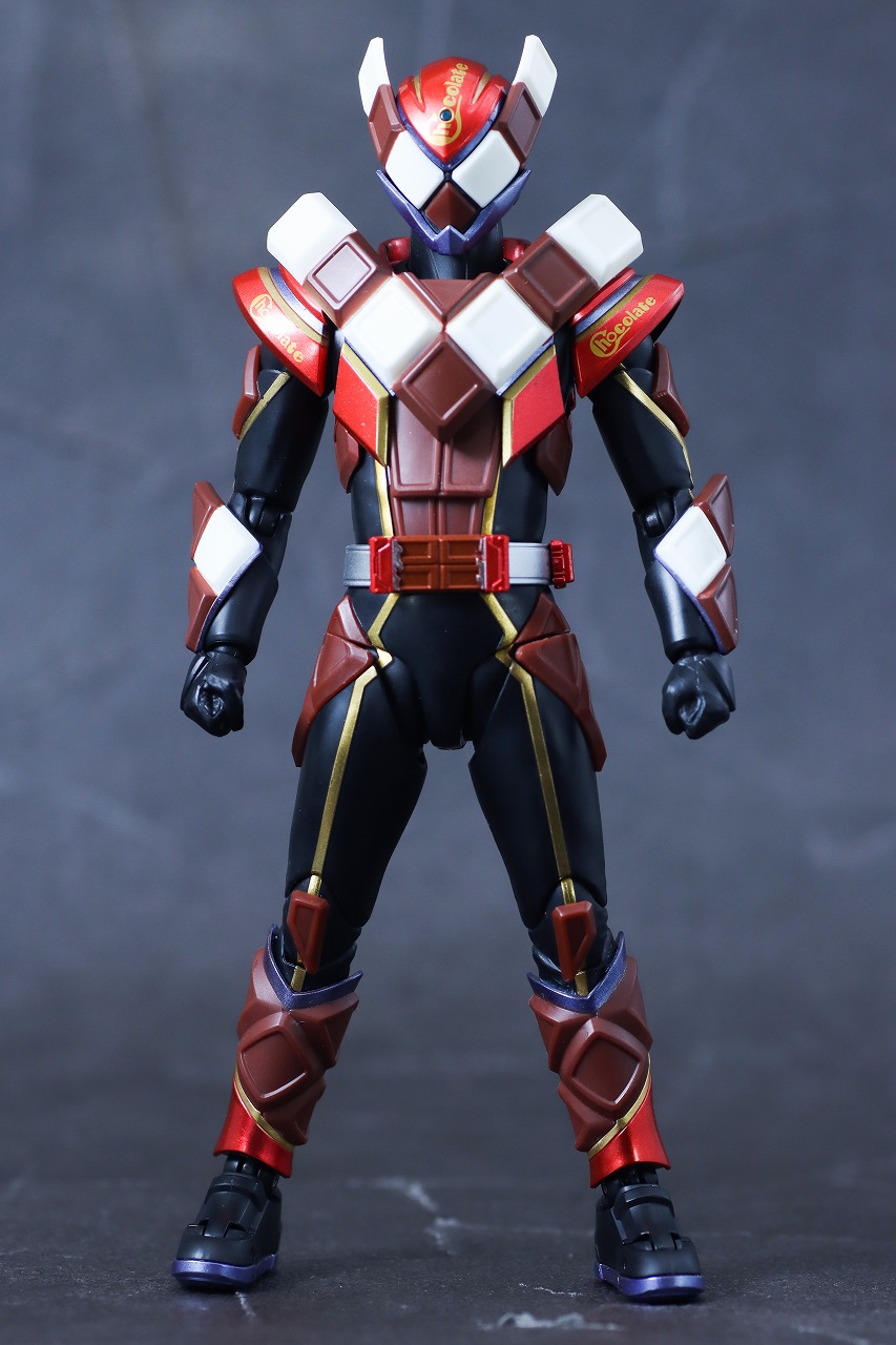 芸能人愛用のルームウェア S.H.フィギュアーツ 仮面ライダーヴァレン チョコドンフォーム 特撮