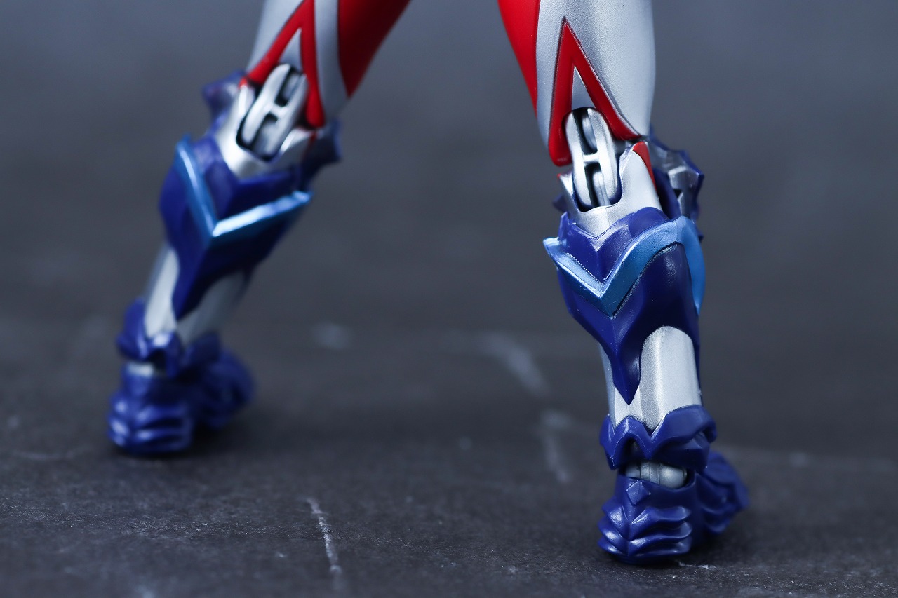 S.H.フィギュアーツ ギャラクシーアーマー(ウルトラマンアーク) レビュー 本体