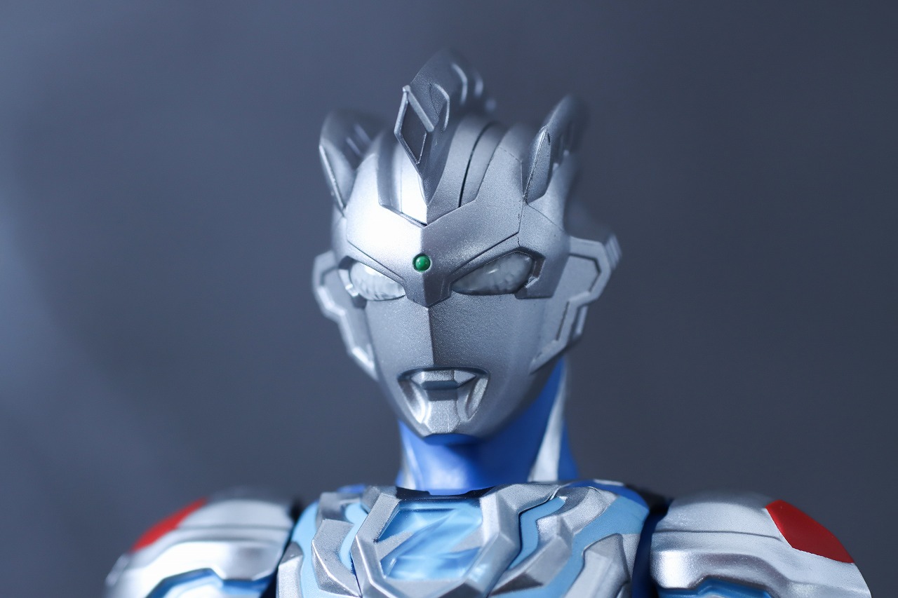 S.H.フィギュアーツ ウルトラマンゼット アルファエッジ(ニュージェネレーション スターズver.) レビュー 本体