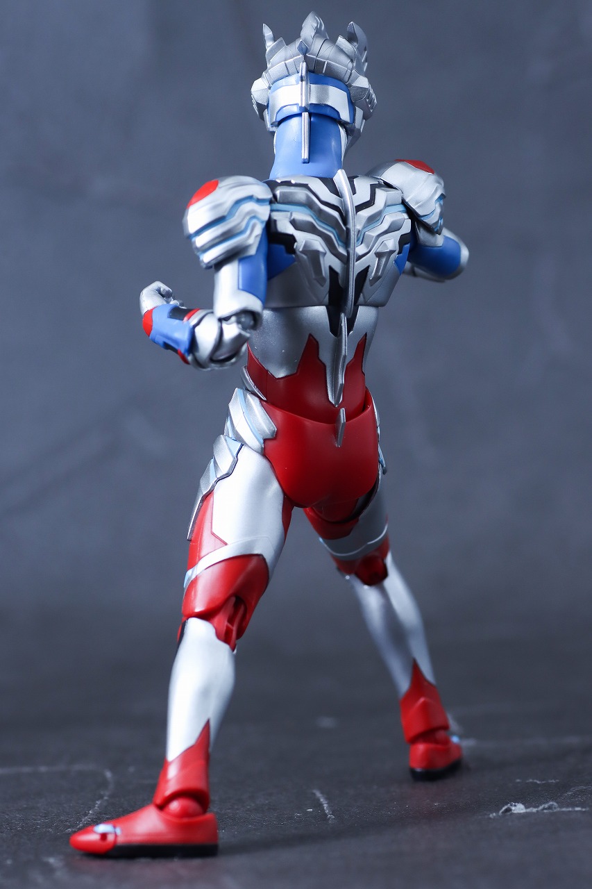 S.H.フィギュアーツ ウルトラマンゼット アルファエッジ(ニュージェネレーション スターズver.) レビュー 本体