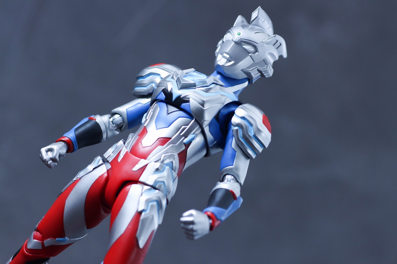 S.H.フィギュアーツ ウルトラマンゼット アルファエッジ(ニュージェネレーション スターズver.) レビュー アクション