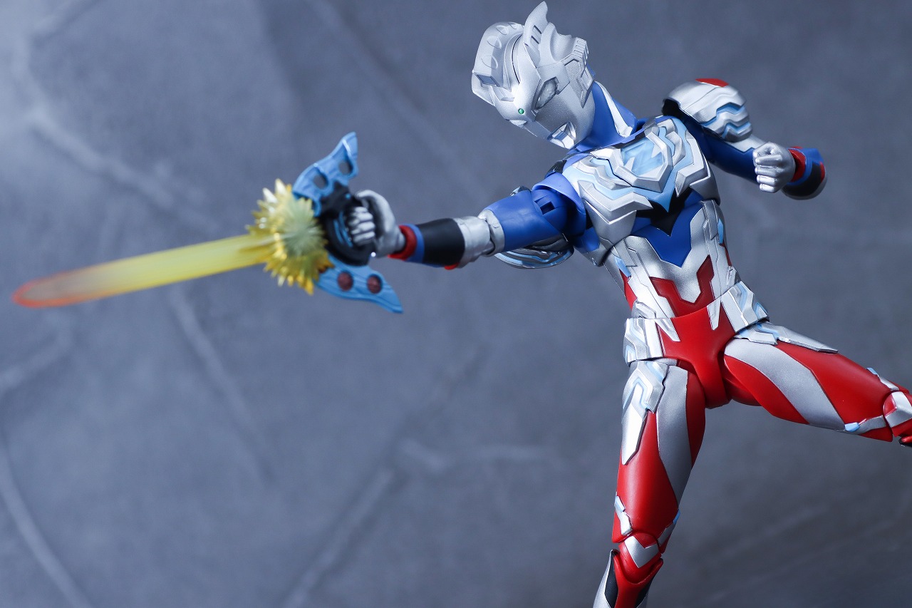 S.H.フィギュアーツ ウルトラマンゼット アルファエッジ(ニュージェネレーション スターズver.) レビュー アクション