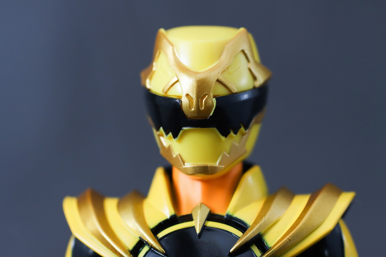 アクションヒーロー ゴジュウティラノ レビュー 本体