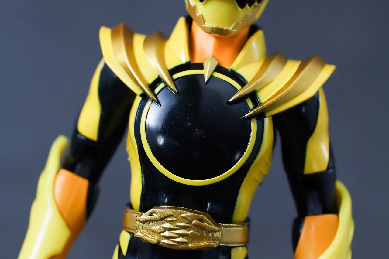 アクションヒーロー ゴジュウティラノ レビュー 本体