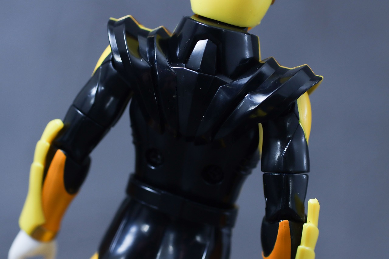 アクションヒーロー ゴジュウティラノ レビュー 本体
