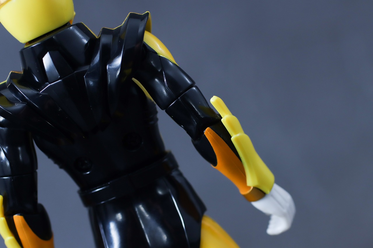 アクションヒーロー ゴジュウティラノ レビュー 本体