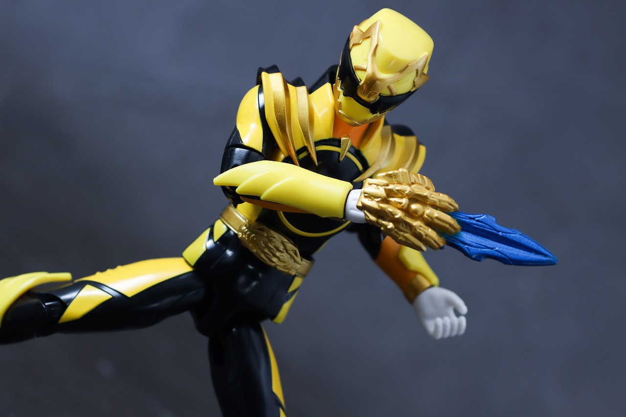 アクションヒーロー ゴジュウティラノ レビュー アクション