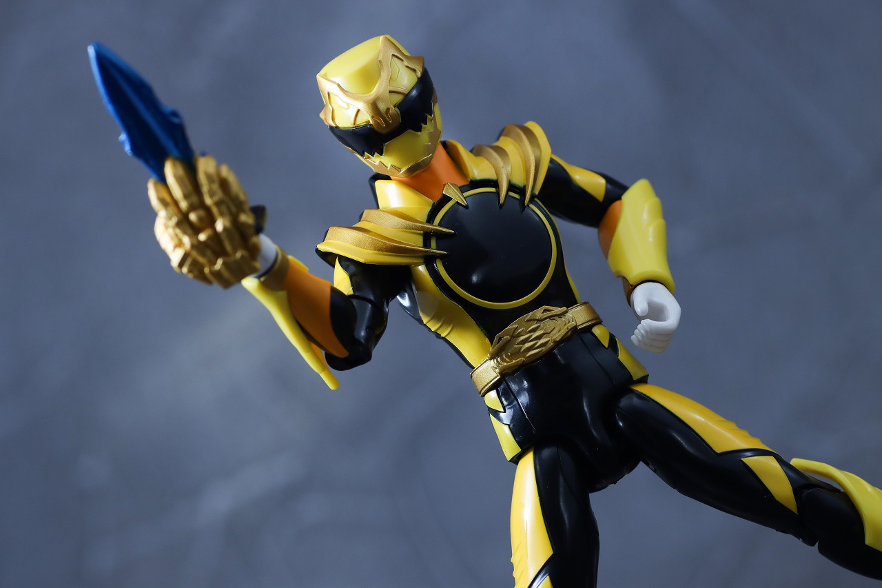 アクションヒーロー ゴジュウティラノ レビュー アクション