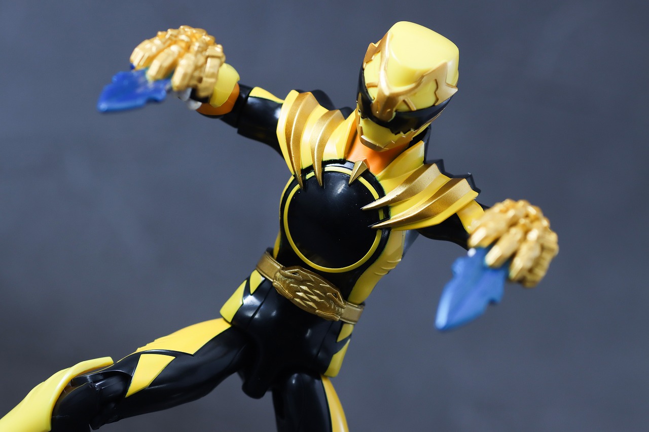 アクションヒーロー ゴジュウティラノ レビュー アクション