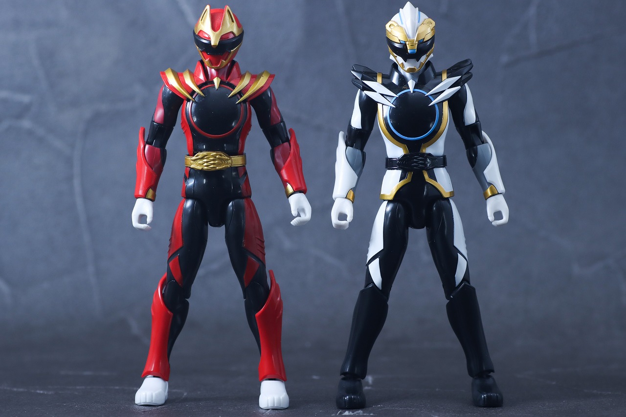 アクションヒーロー ゴジュウポーラー レビュー 本体 比較 ゴジュウウルフ