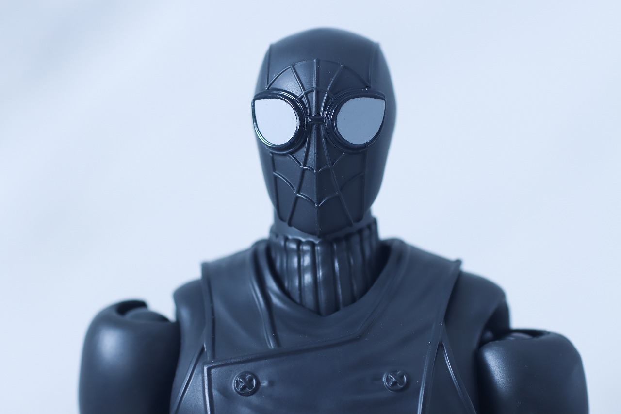 S.H.フィギュアーツ スパイダーマン・ノワール レビュー 本体