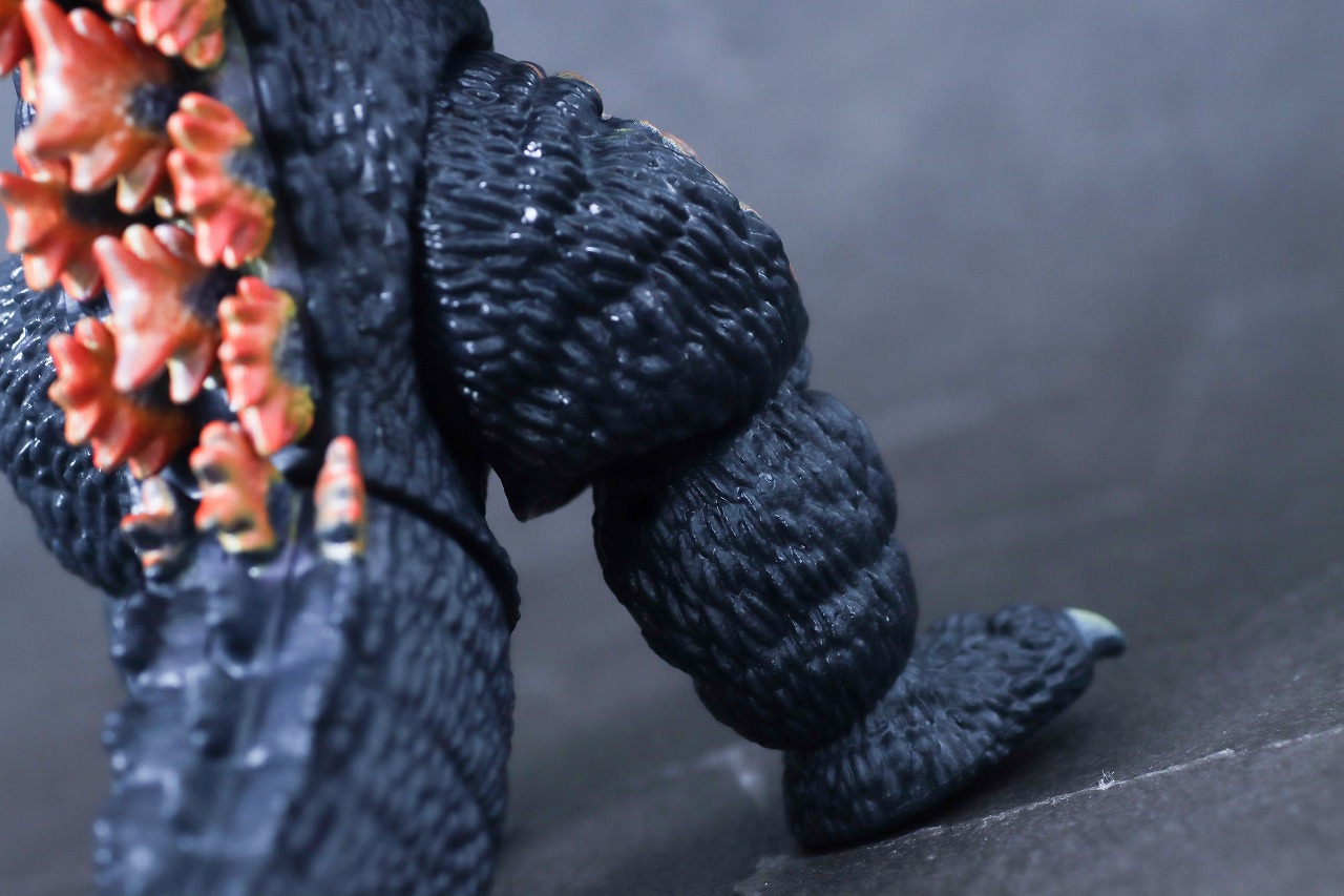 ゴジラアクションフィギュア バーニングゴジラ レビュー 本体