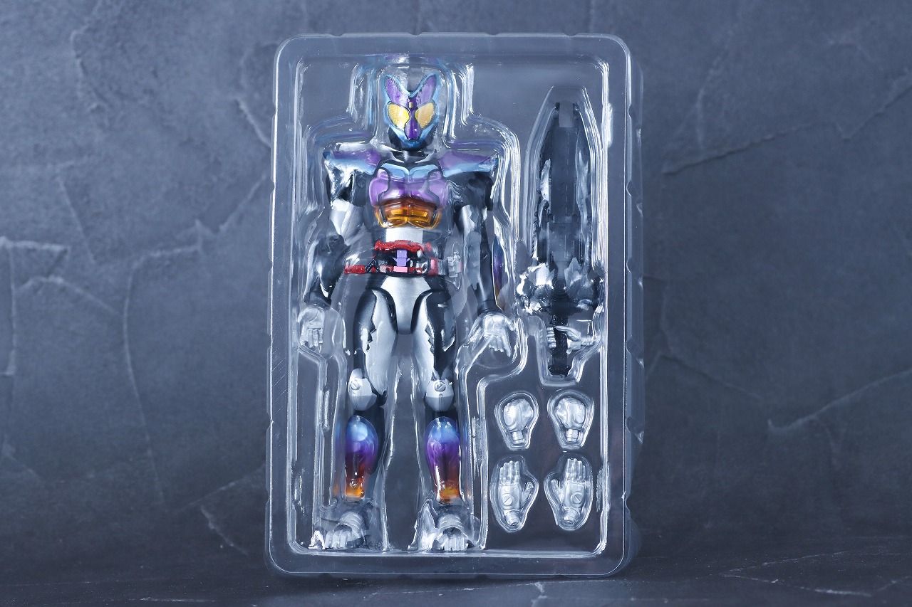 アクションフィギュア 仮面ライダーガヴ ポッピングミフォーム レビュー パッケージ