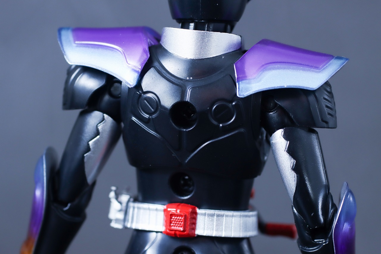 アクションフィギュア 仮面ライダーガヴ ポッピングミフォーム レビュー 本体