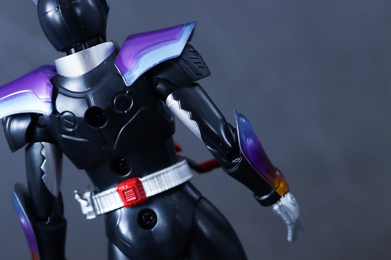 アクションフィギュア 仮面ライダーガヴ ポッピングミフォーム レビュー 本体