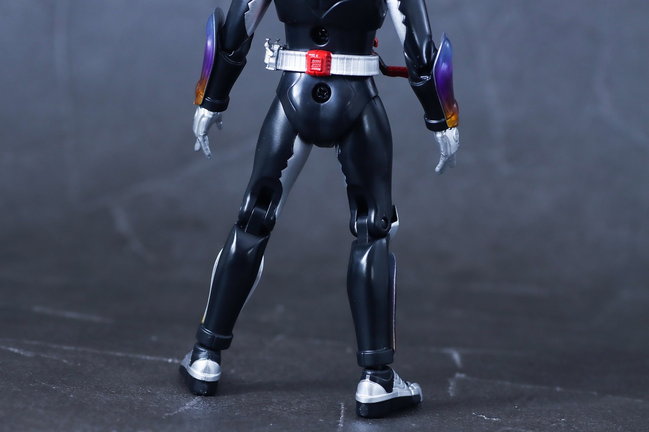 アクションフィギュア 仮面ライダーガヴ ポッピングミフォーム レビュー 本体