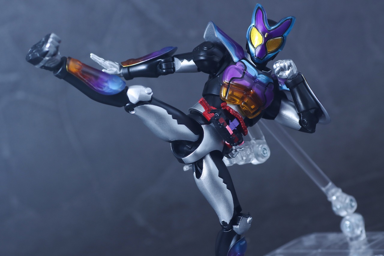 アクションフィギュア 仮面ライダーガヴ ポッピングミフォーム レビュー アクション