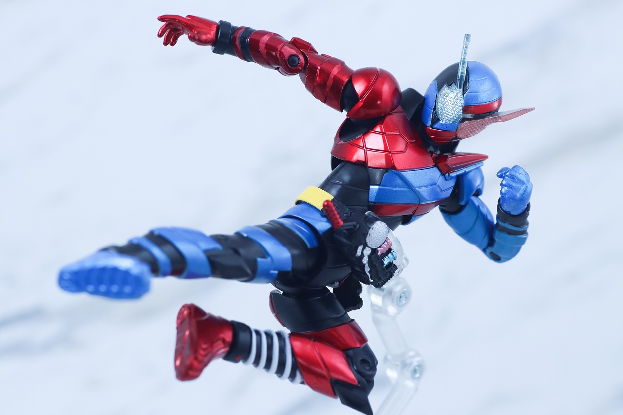 アクションフィギュア 仮面ライダービルド ラビットタンクフォーム レビュー アクション