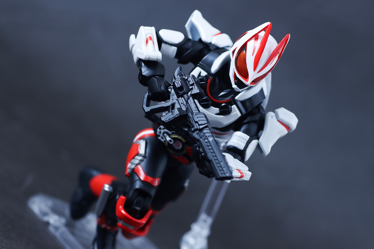 アクションフィギュア 仮面ライダーギーツ マグナムブーストフォーム レビュー アクション