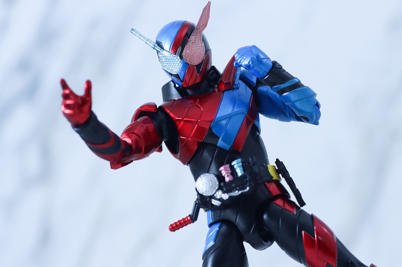 アクションフィギュア 仮面ライダービルド ラビットタンクフォーム レビュー アクション
