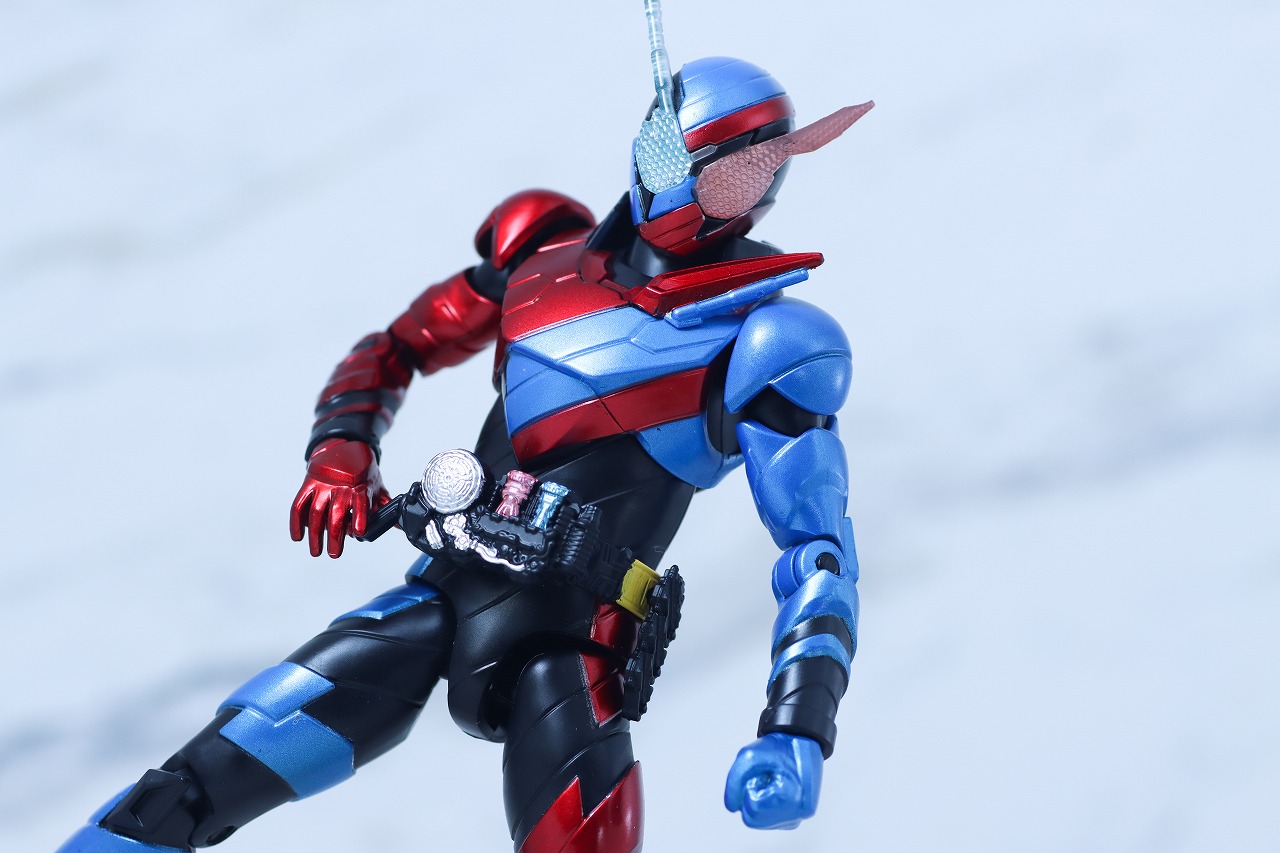 アクションフィギュア 仮面ライダービルド ラビットタンクフォーム レビュー アクション