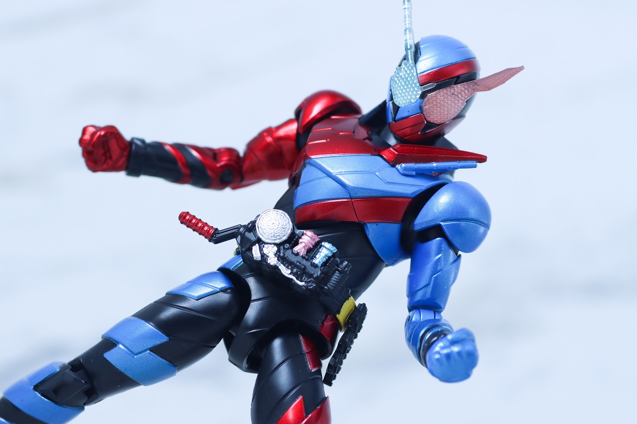 アクションフィギュア 仮面ライダービルド ラビットタンクフォーム レビュー アクション