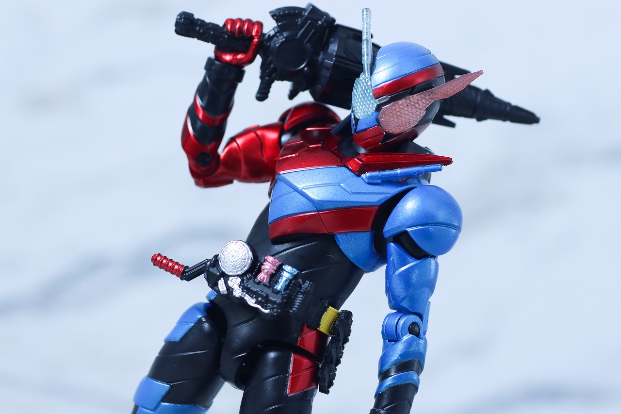 アクションフィギュア 仮面ライダービルド ラビットタンクフォーム レビュー アクション
