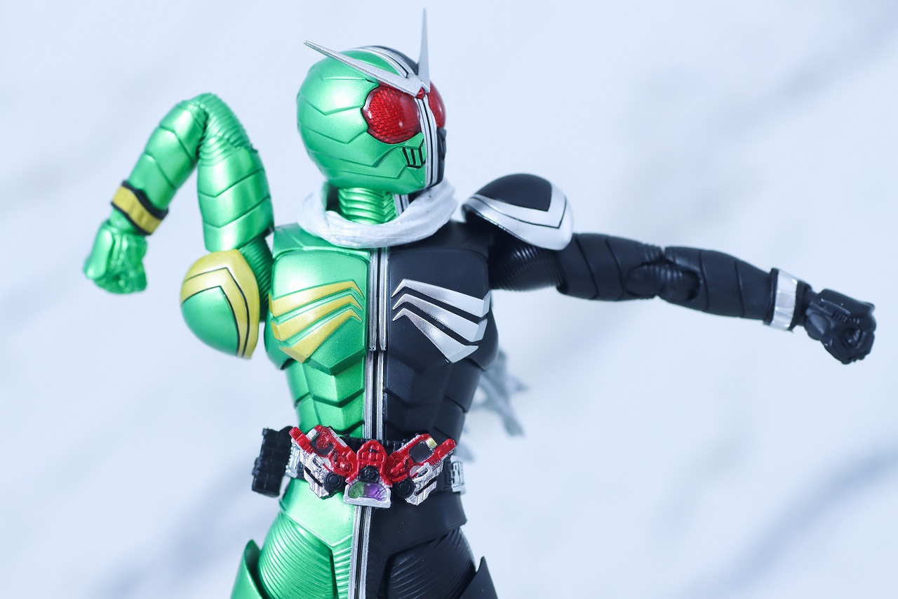 S.H.フィギュアーツ 真骨彫製法　仮面ライダーW サイクロンスカル　レビュー　可動範囲