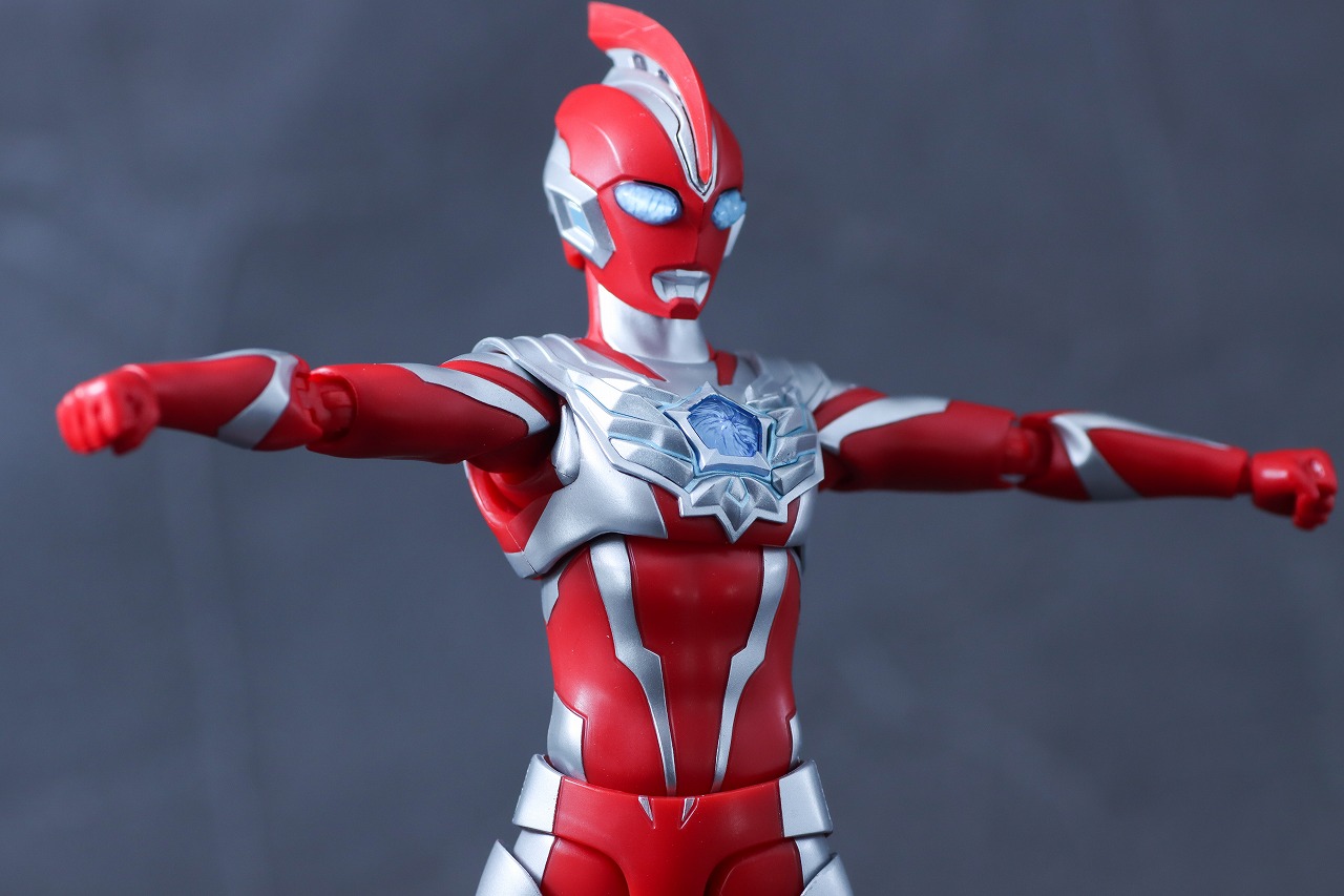 S.H.フィギュアーツ ウルトラマンオメガ レビュー 可動範囲