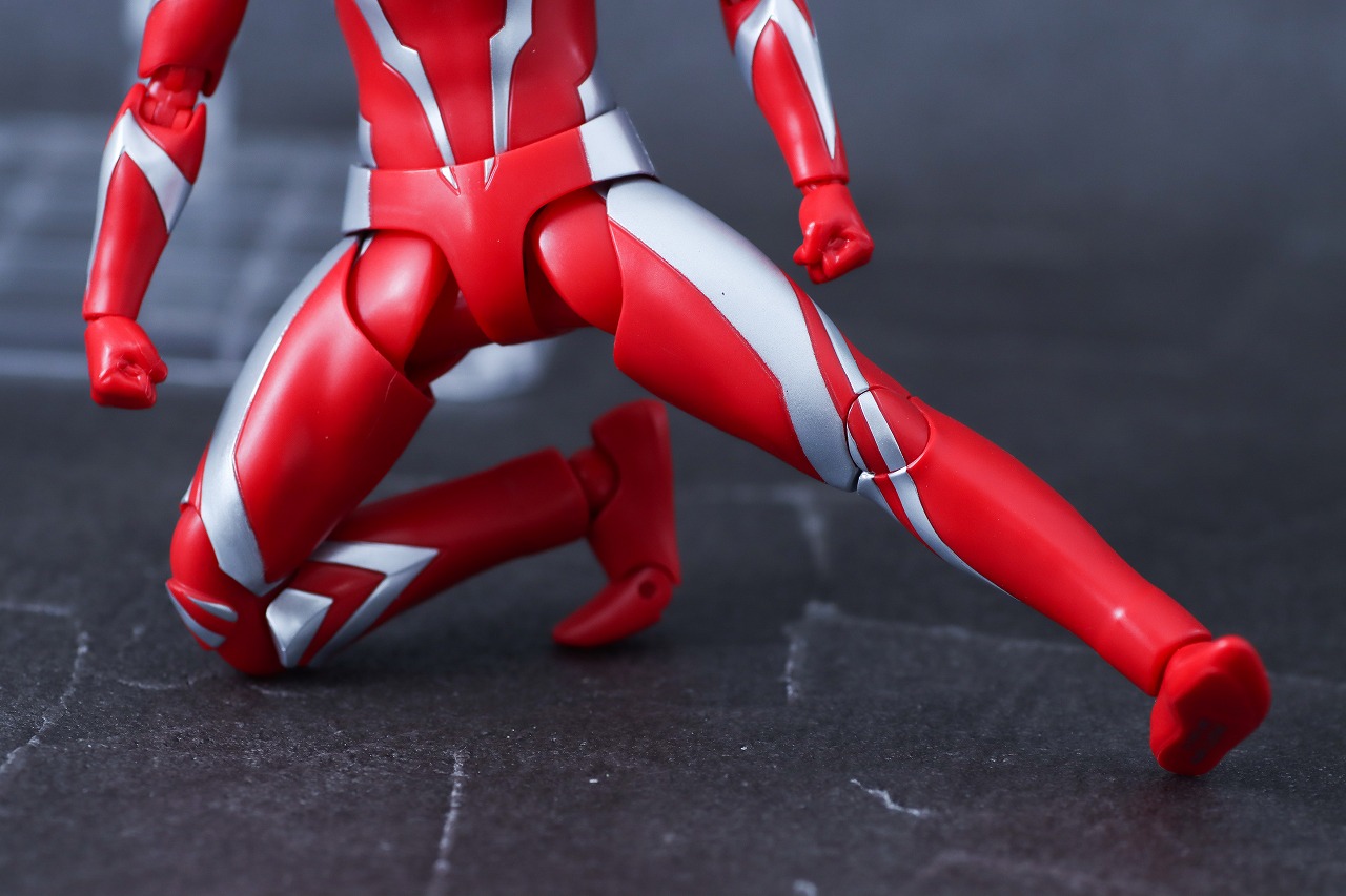 S.H.フィギュアーツ ウルトラマンオメガ レビュー 可動範囲