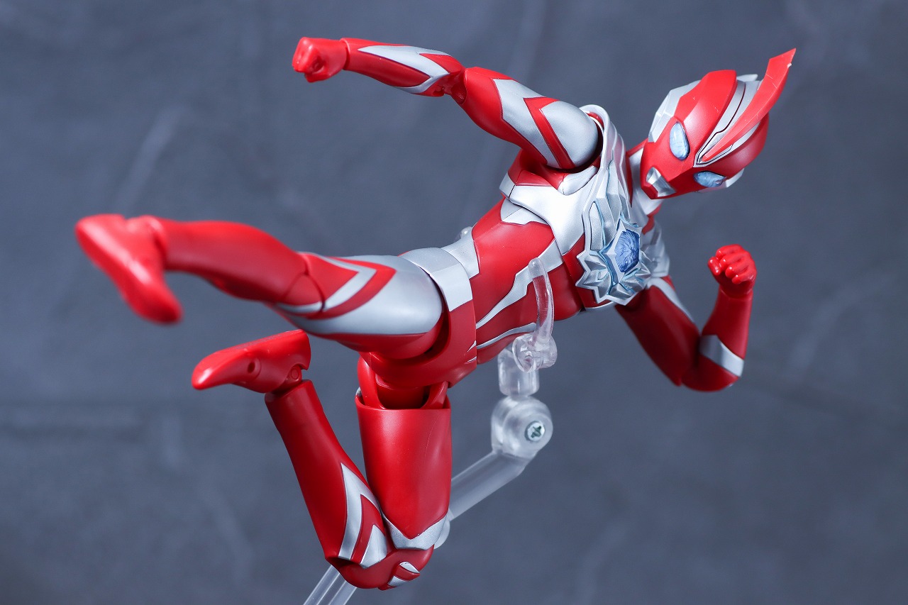 S.H.フィギュアーツ ウルトラマンオメガ レビュー アクション