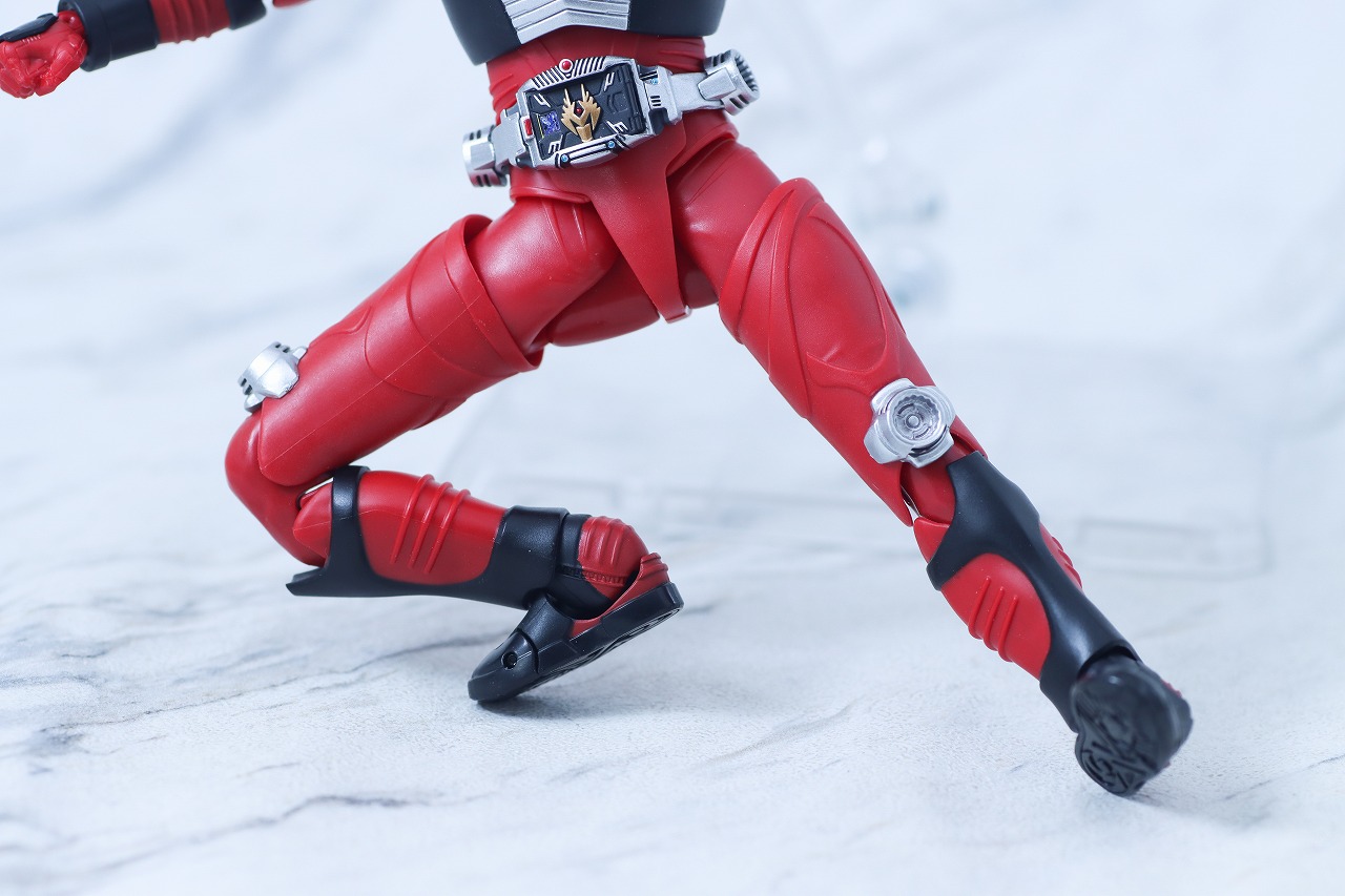 S.H.フィギュアーツ 真骨彫製法 仮面ライダー龍騎 レビュー 可動範囲