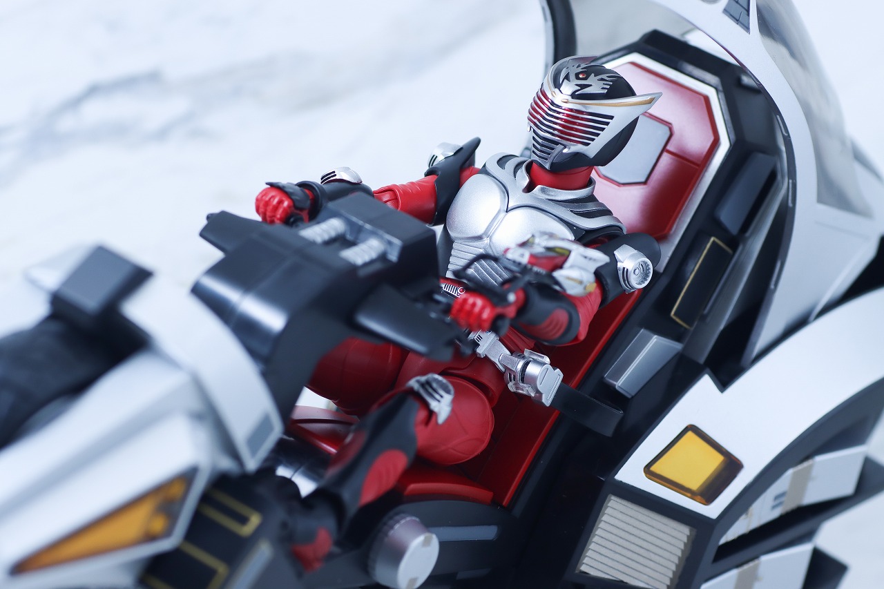 S.H.フィギュアーツ 真骨彫製法 仮面ライダー龍騎 レビュー アクション ライドシューター