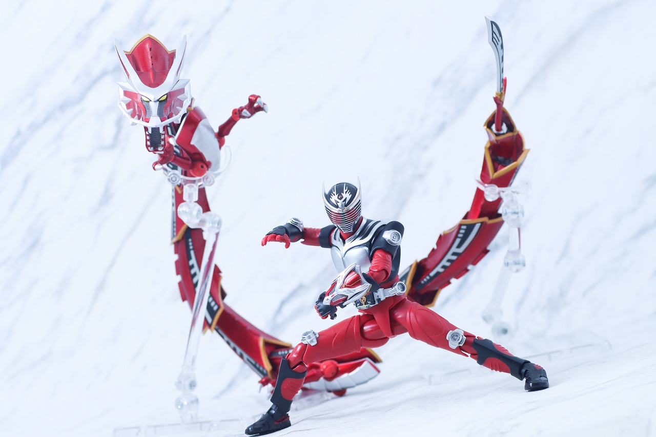 S.H.フィギュアーツ 真骨彫製法 仮面ライダー龍騎 レビュー アクション