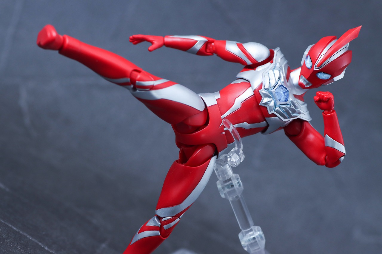 S.H.フィギュアーツ ウルトラマンオメガ レビュー アクション