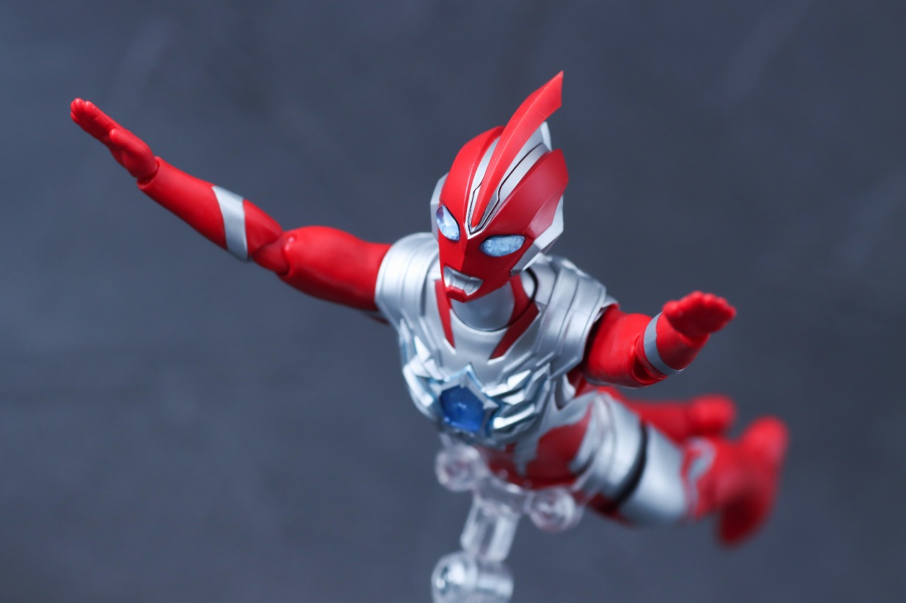S.H.フィギュアーツ ウルトラマンオメガ レビュー アクション