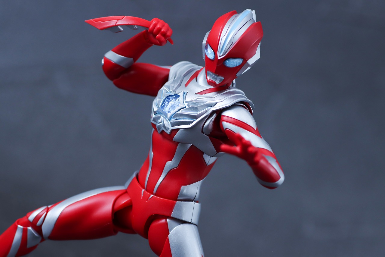 S.H.フィギュアーツ ウルトラマンオメガ レビュー アクション