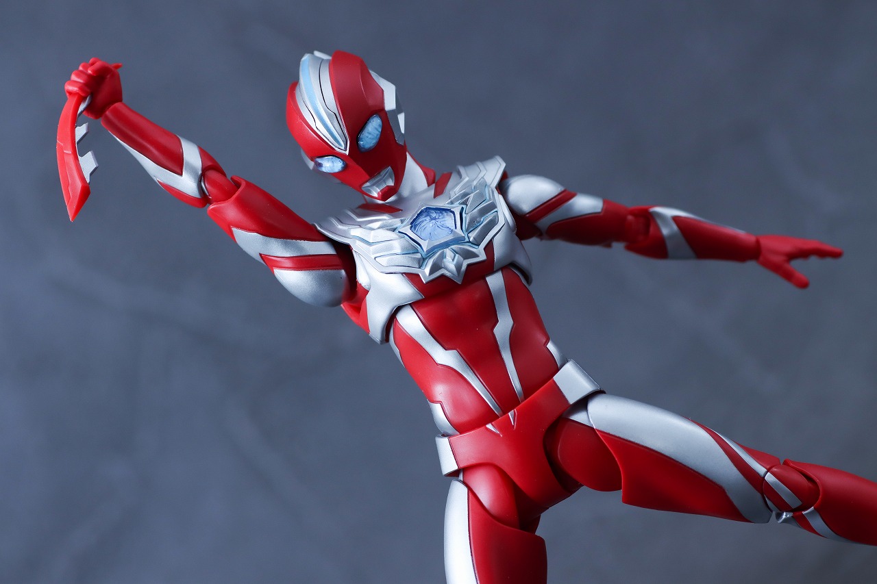 S.H.フィギュアーツ ウルトラマンオメガ レビュー アクション