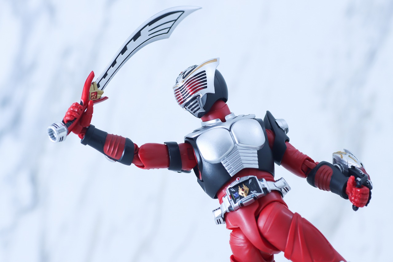 S.H.フィギュアーツ 真骨彫製法 仮面ライダー龍騎 レビュー アクション