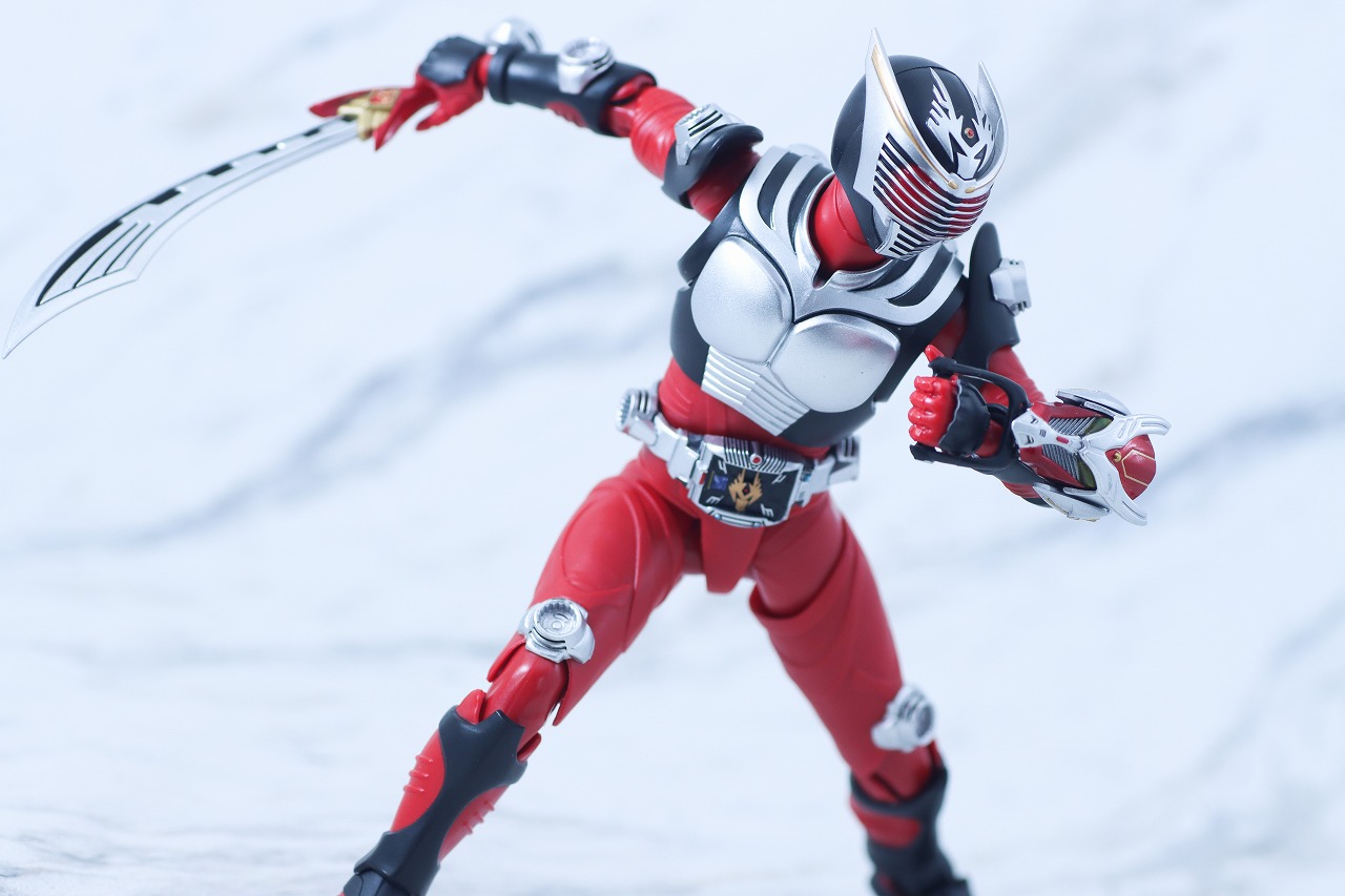 S.H.フィギュアーツ 真骨彫製法 仮面ライダー龍騎 レビュー アクション