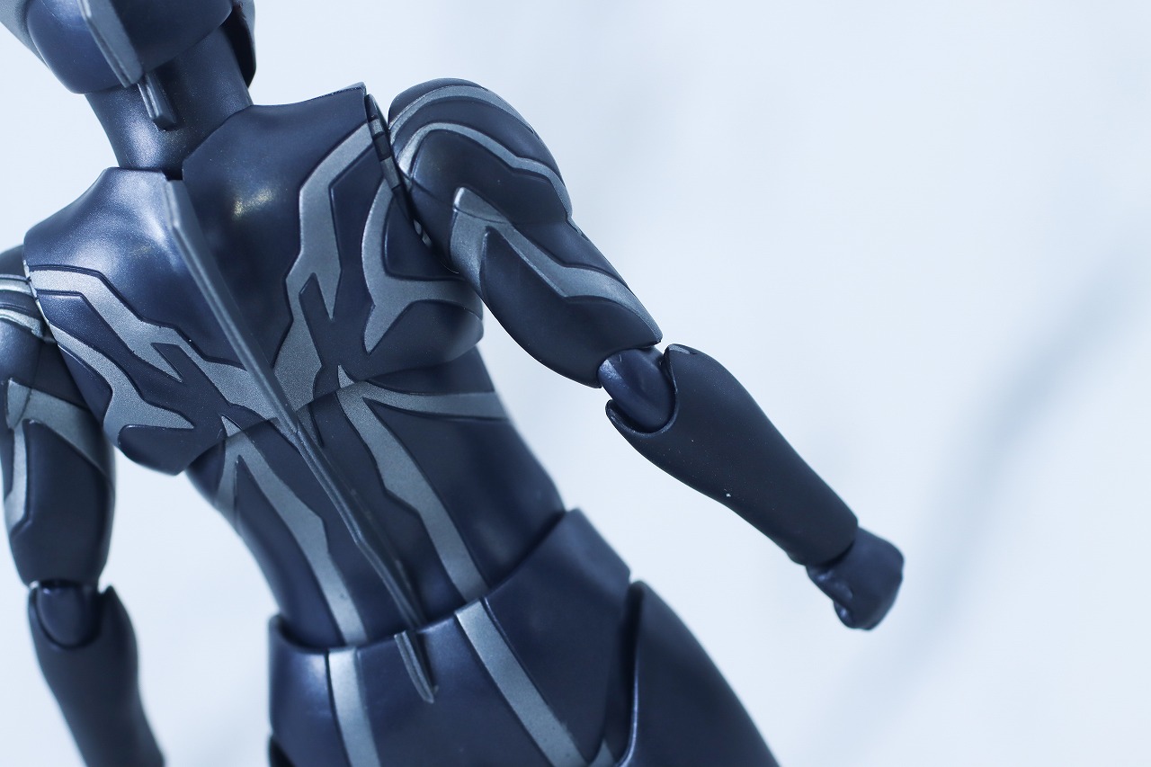 S.H.フィギュアーツ　闇戦士ギルアーク　レビュー　本体