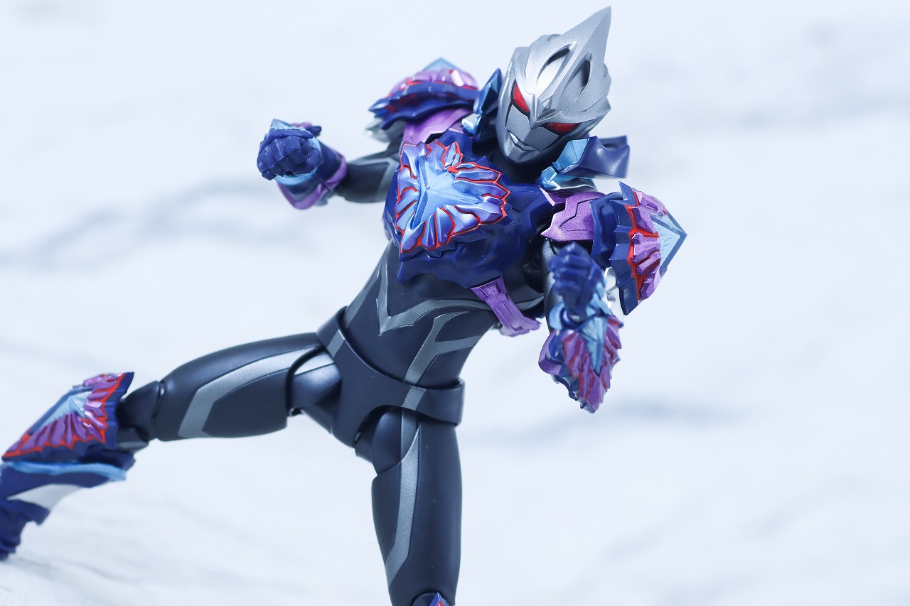 S.H.フィギュアーツ　闇戦士ギルアーク　レビュー　アクション　ギャラクシーアーマー