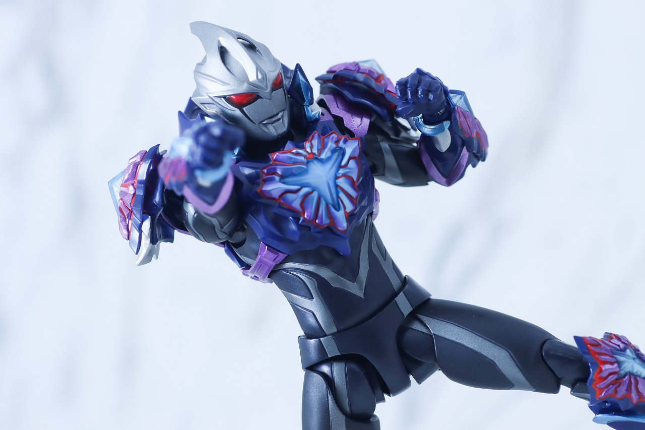S.H.フィギュアーツ　闇戦士ギルアーク　レビュー　アクション　ギャラクシーアーマー