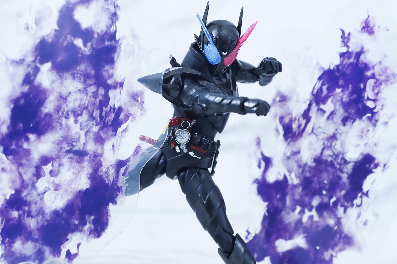 S.H.フィギュアーツ 仮面ライダービルド ラビットタンクハザードフォーム 平成ジェネレーション エディション レビュー アクション