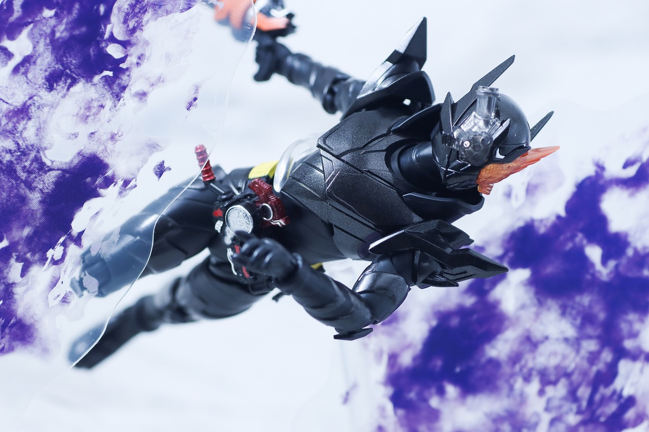 S.H.フィギュアーツ 仮面ライダービルド ラビットタンクハザードフォーム 平成ジェネレーション エディション レビュー アクション